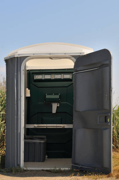 Portable Toilet Options We Offer in Thunderbolt, GA